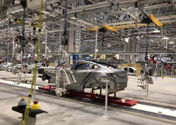 智能提升機(jī)在汽車裝配中的使用