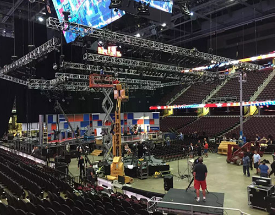 舞臺(tái)電動(dòng)葫蘆應(yīng)用現(xiàn)場(chǎng)